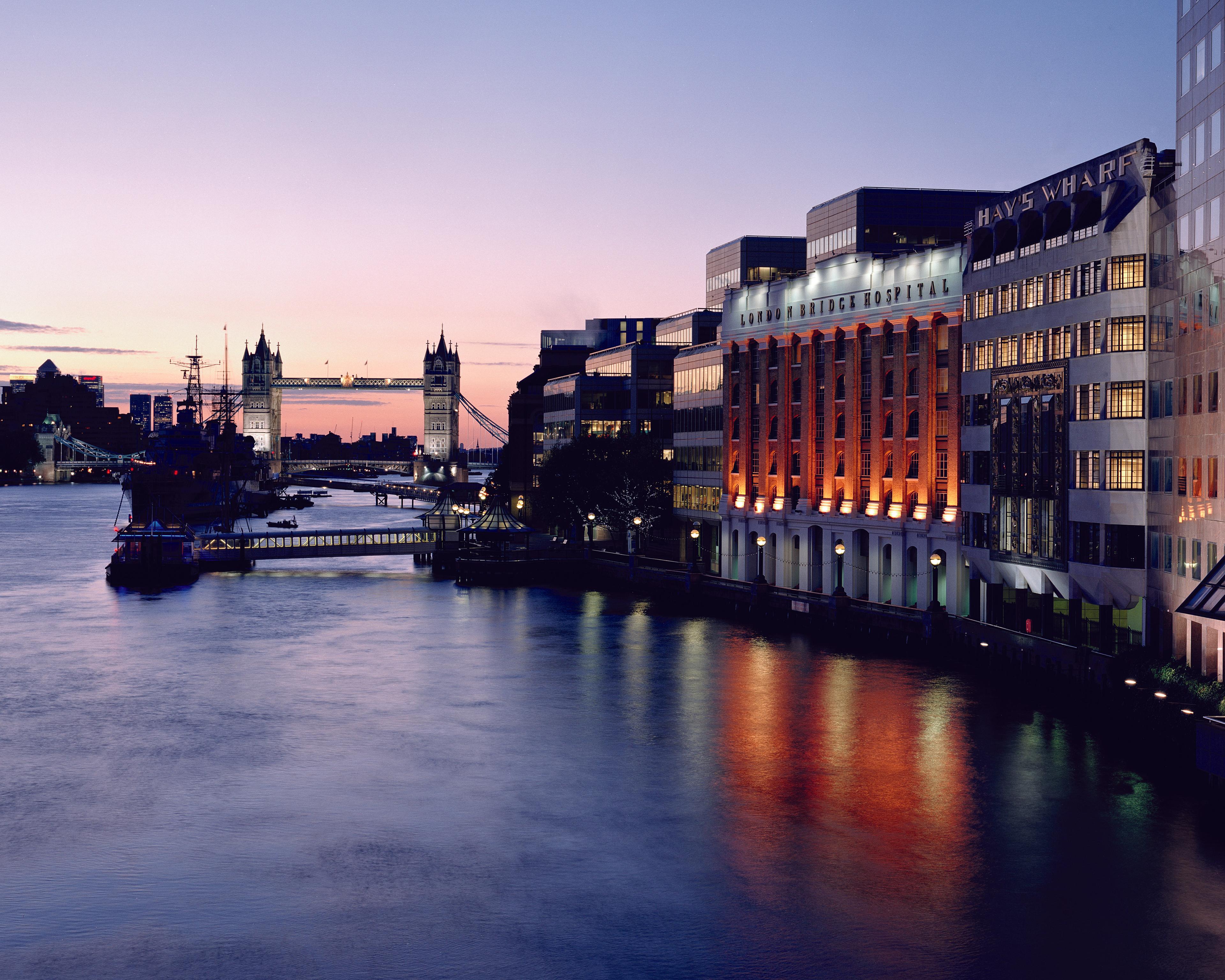 building_1_external_river_night_09_2017_LBH