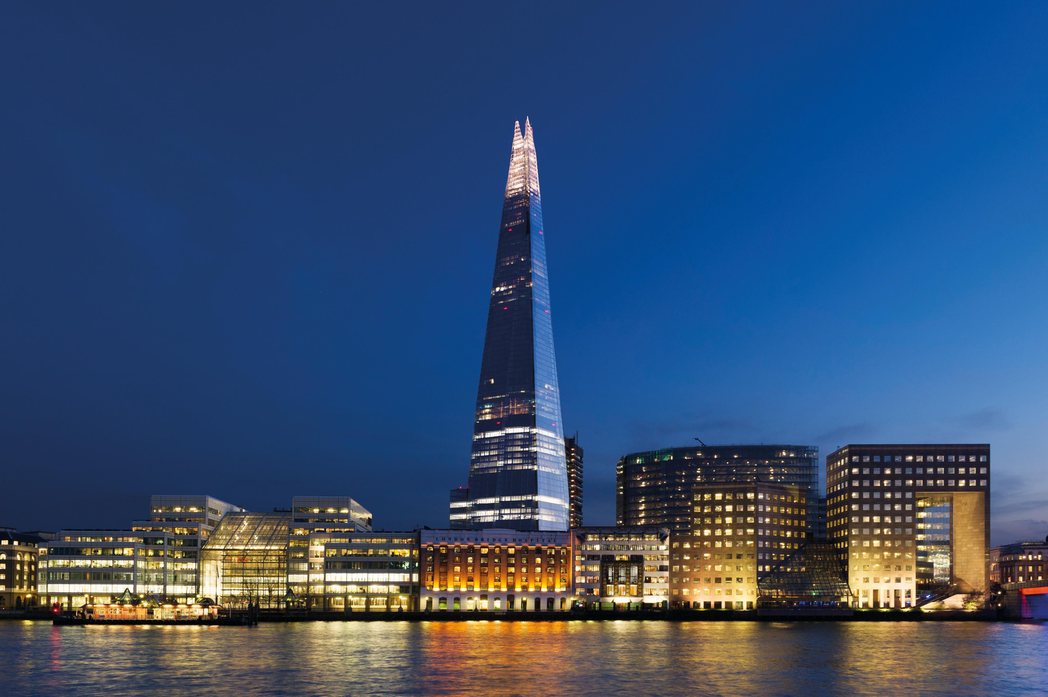 building_1_external_river_night_09_2017_Shard